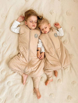 Śpiworek do spania z nogawkami | NATULINO® NATURALS LITTLE WALKERS | beżowy | 21-24°C | 2-warstwowy, nieocieplony