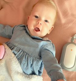 Monitor oddechu SNUZA HERO MD (wyrób medyczny) +  profesjonalny usypiacz  dla niemowląt